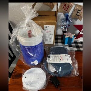 Aircast Shoulder Cryo Cuff & IC Cooler